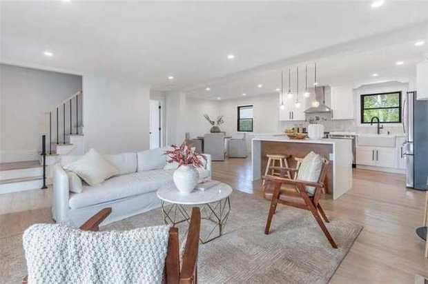 1475 Oaklawn Avenue photo 4