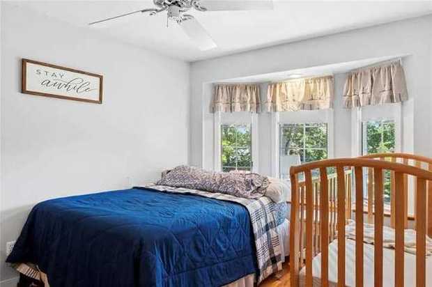205 Pine Avenue photo 11