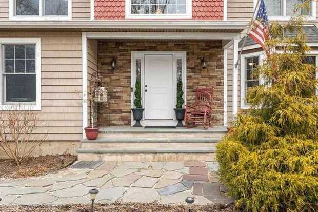 380 Hickory Road photo 3