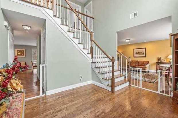 380 Hickory Road photo 4
