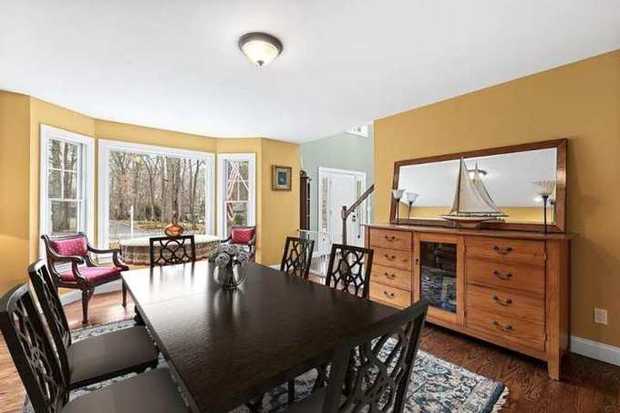 380 Hickory Road photo 6