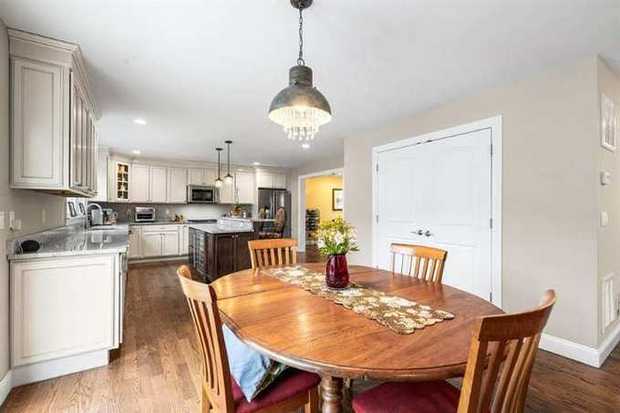 380 Hickory Road photo 10
