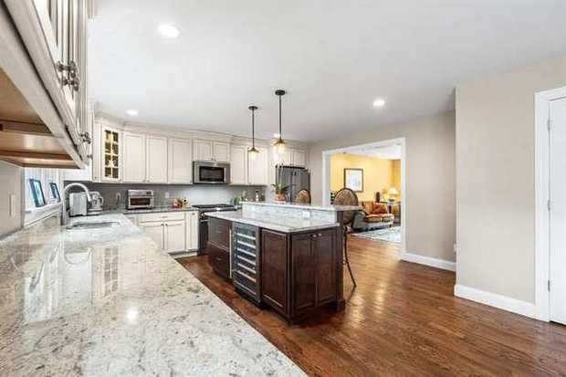380 Hickory Road photo 11