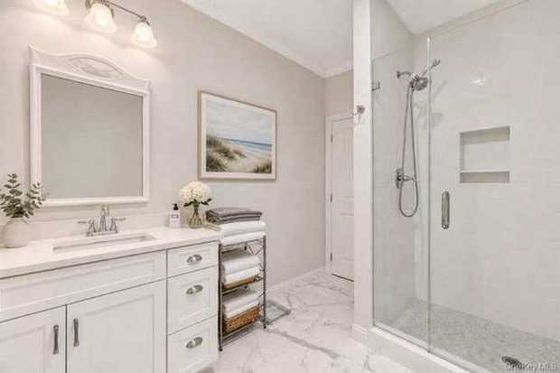 75 Birch Road photo 12
