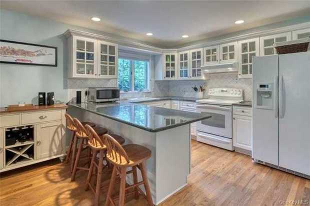 770 Chablis Path photo 4