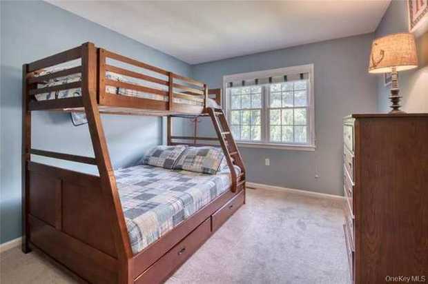 770 Chablis Path photo 12