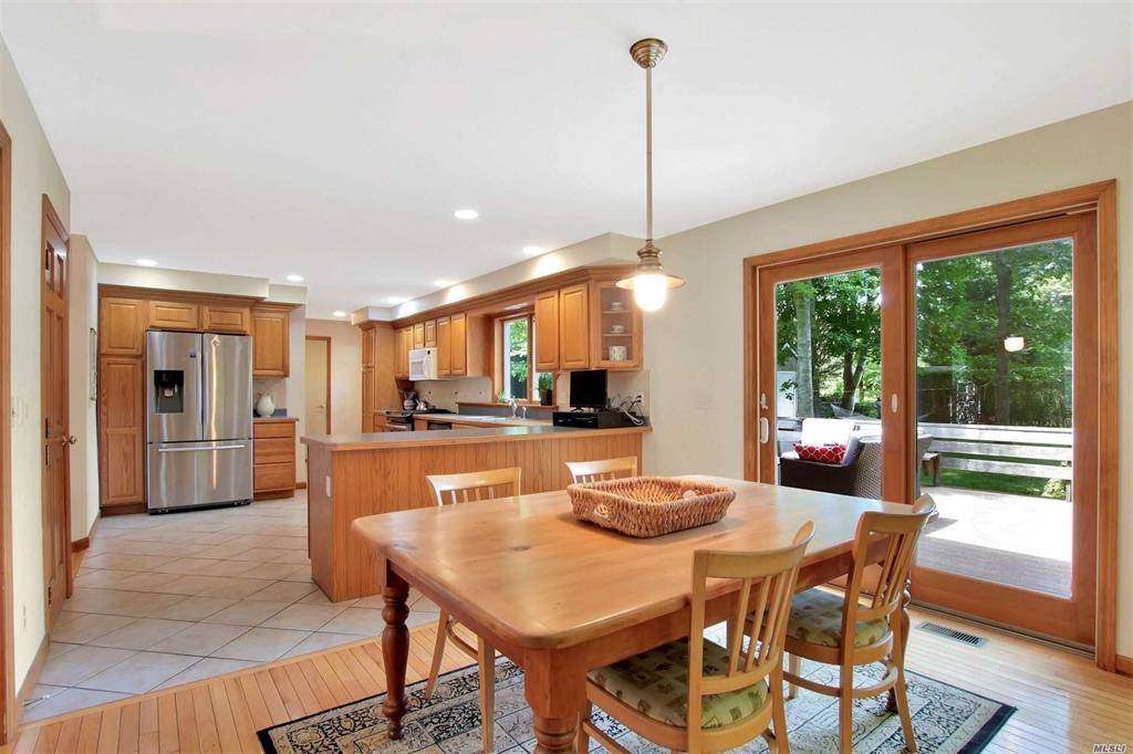 215 South Street photo 6