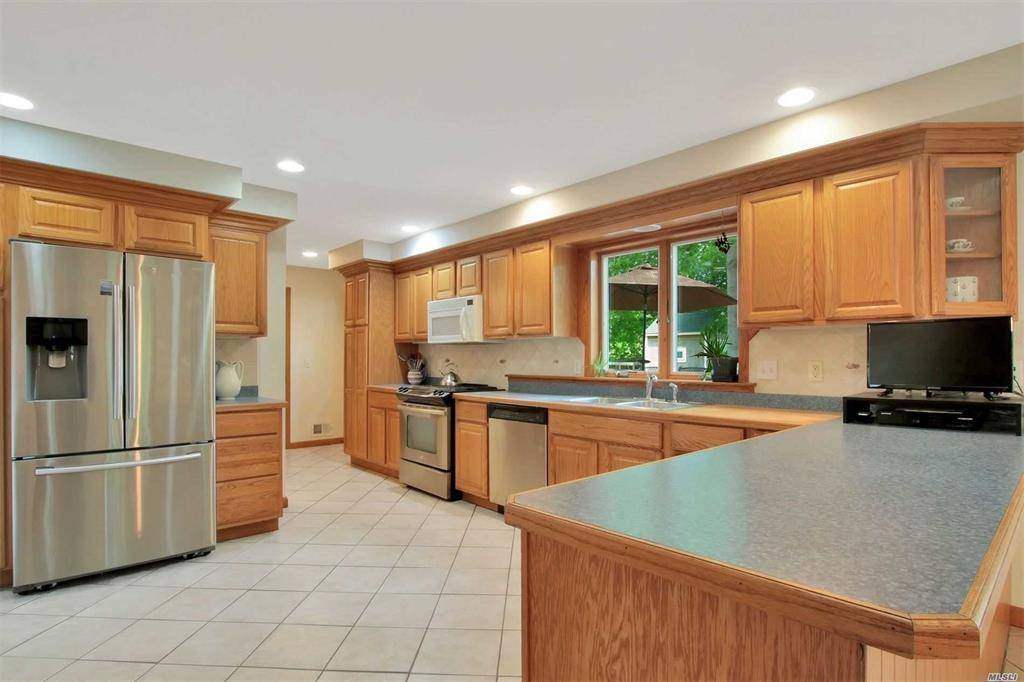 215 South Street photo 7