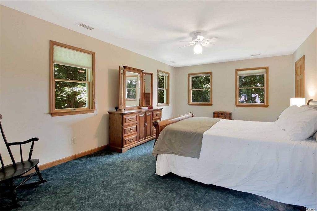 215 South Street photo 12